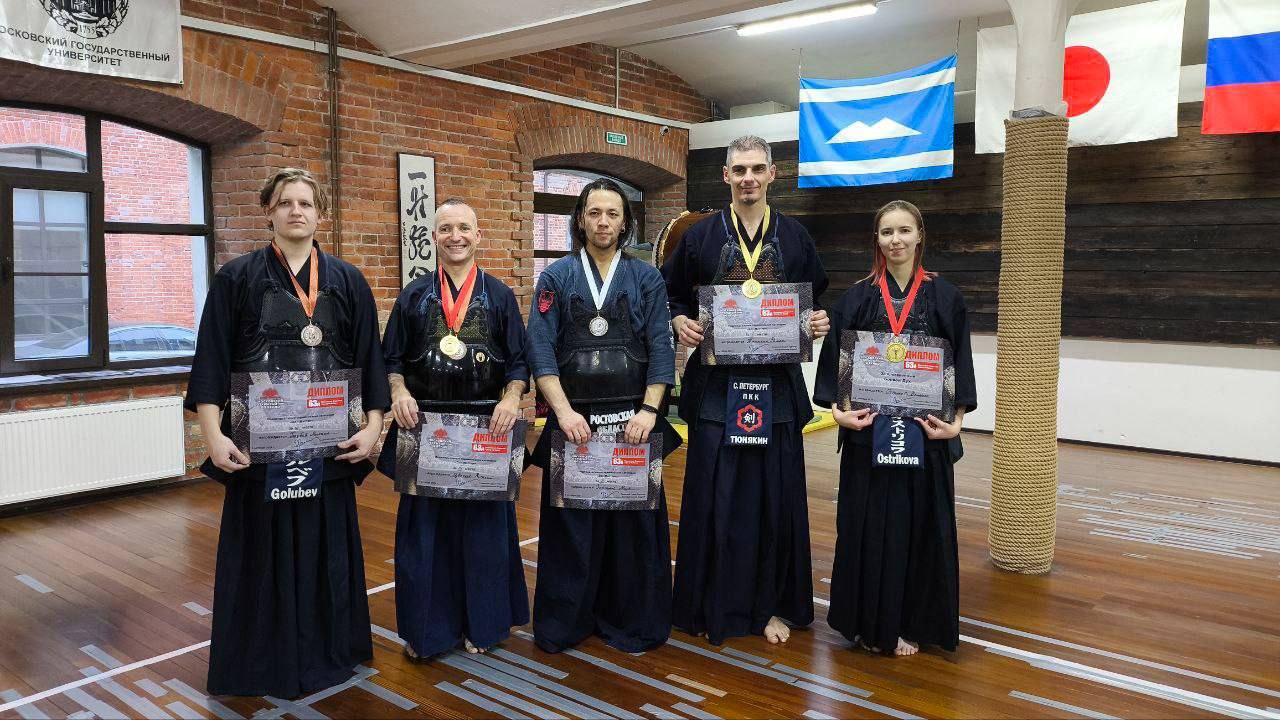 Зорников Марк занял 2-е место в двух категориях в Московском Открытом Турнире Кендо