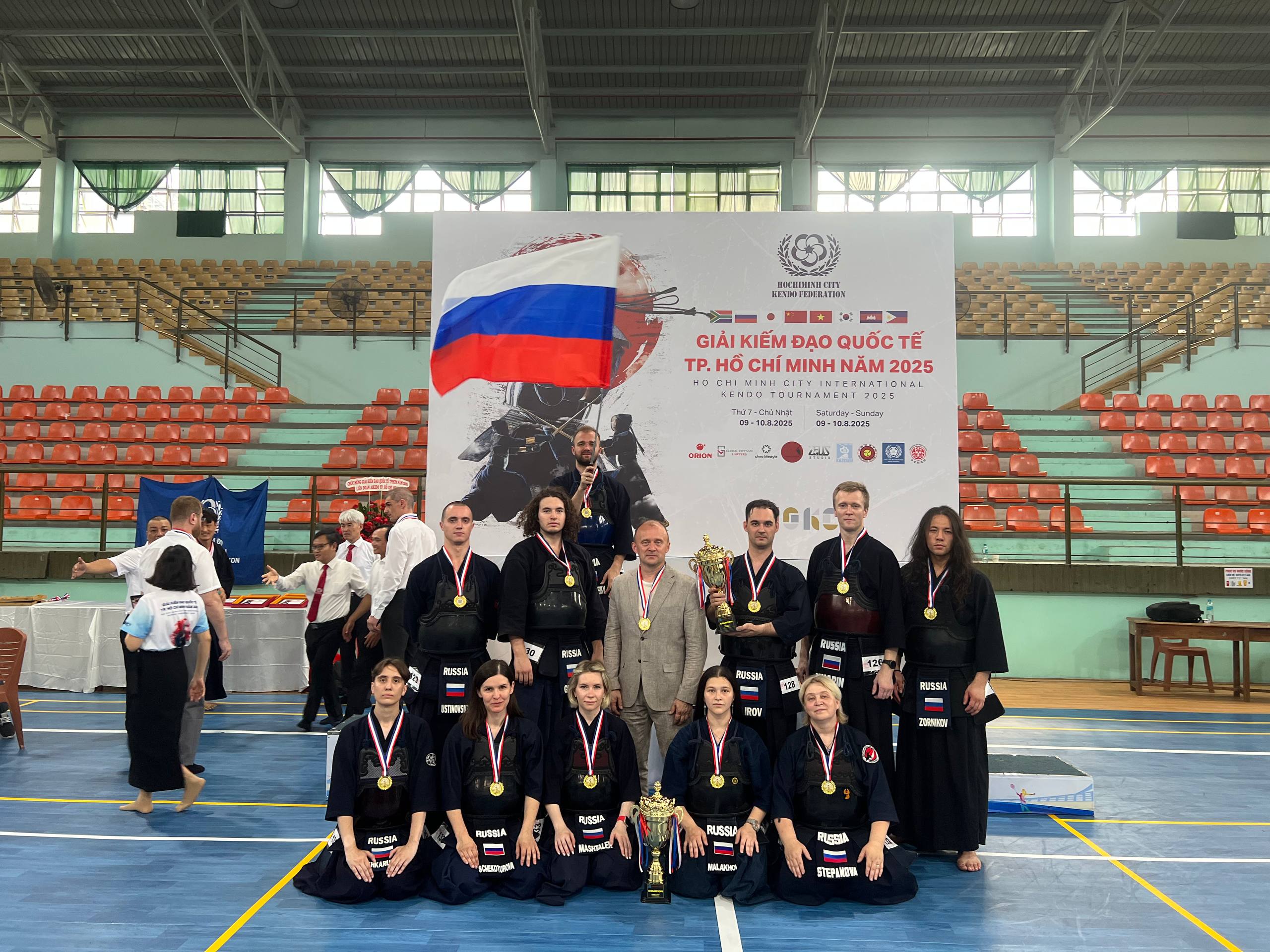 Ростовский кендоист Марк Зорников и команда сборной России триумфально выступили на чемпионате по кендо во Вьетнаме